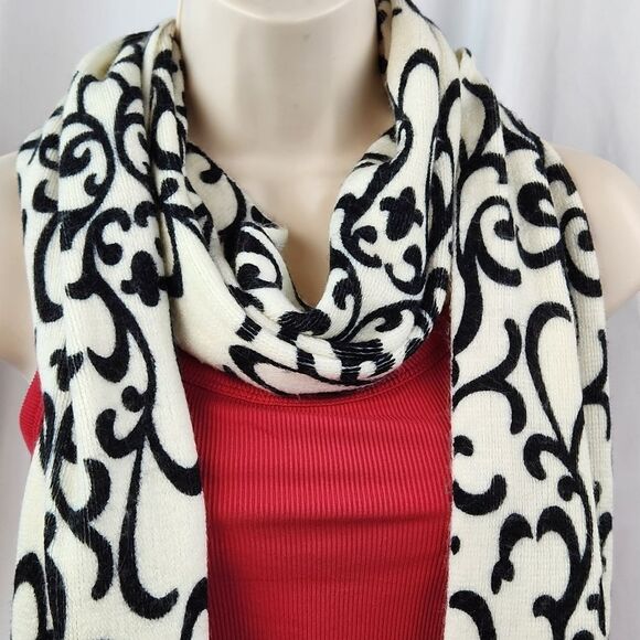 💜Vintage Ivory & Black Scroll Print Pashmina Scarf - Picture 4 of 12